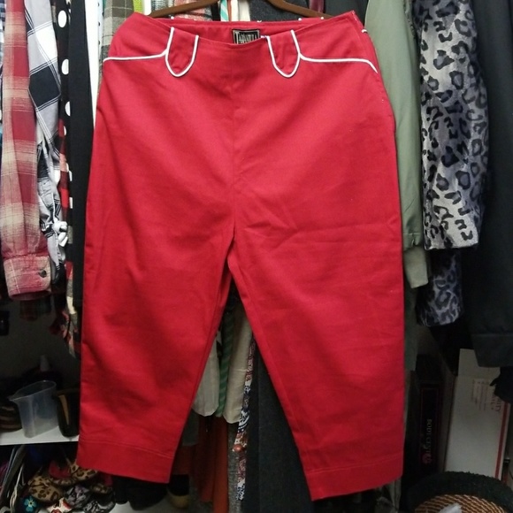 Dames and Deans Pants - Dames and Deans capris